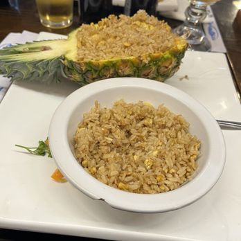 Steak Stone & Sushi Niagara Falls - Pineapple rice - Sushi Bars Near Me - Niagara Falls, New York