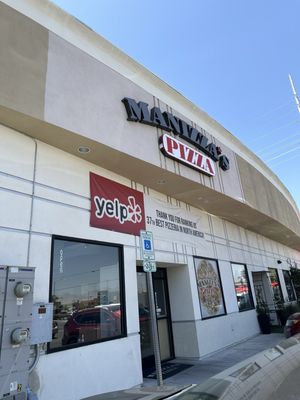 Manizza's Pizza by null