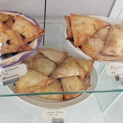 Windowsill Pies by null