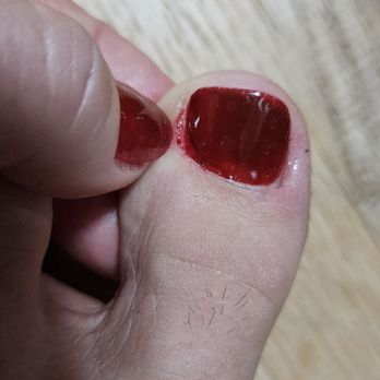 Diane's Day Spa - Didn't take the time or effort to clean excess polish around nail - Day Spas Near Me - Honolulu, Hawaii Diane's Day Spa - Didn't take the time or effort to clean excess polish around nail - Day Spas Near Me - Honolulu, Hawaii