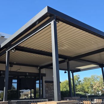 Barro's Pizza - Patio - Pizza Near Me - Marana, Arizona