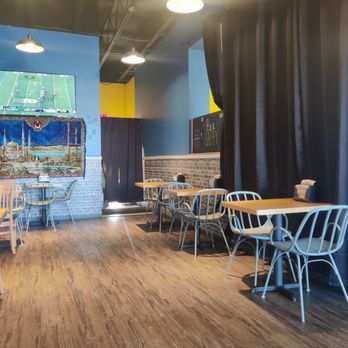 Yia Yia Nikki's - Ambience - Mediterranean Near Me - Pullman, Washington