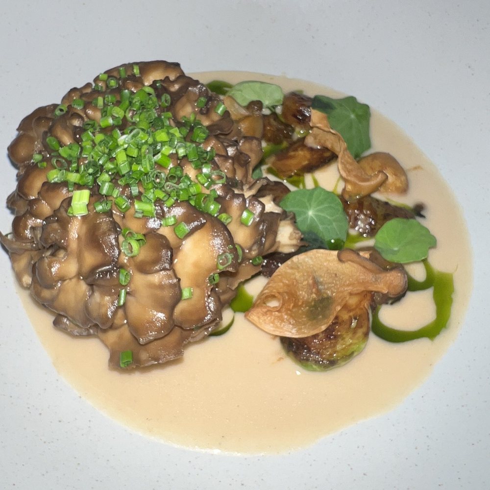 Botanist - Maitake mushroom - Canadian (New) Near Me - Vancouver, British Columbia Botanist - Maitake mushroom - Canadian (New) Near Me - Vancouver, British Columbia