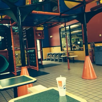 McDonald's - Burgers Near Me - Rohnert Park, California
