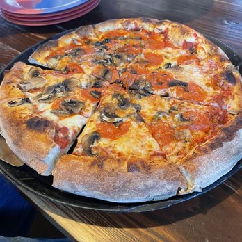 Mountain High Pizza Pie - Pizza Near Me - Talkeetna, Alaska Mountain High Pizza Pie - Pizza Near Me - Talkeetna, Alaska