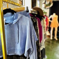 Mollywood Furniture - Women's Clothing