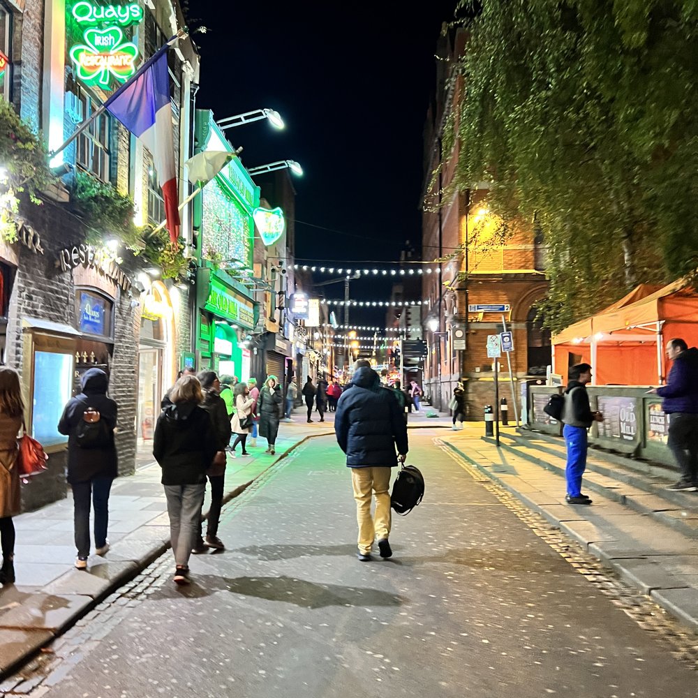 Temple Bar Square - Local Flavor Near Me - Dublin, D Temple Bar Square - Local Flavor Near Me - Dublin, D
