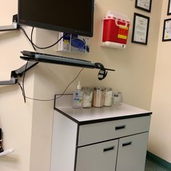 US HealthWorks Medical Group - Exam room