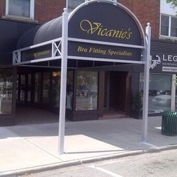 Vicanie's - Store Front