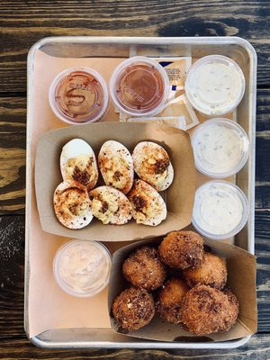 Lou's Luncheonette by null