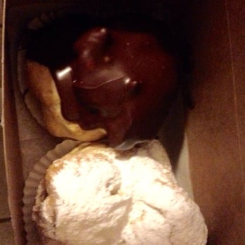 Dave's Terrace Bakery - Cream puffs - Bakeries Near Me - Pittsburgh, Pennsylvania Dave's Terrace Bakery - Cream puffs - Bakeries Near Me - Pittsburgh, Pennsylvania