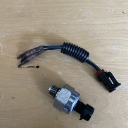 Deranged Diesel - Leaking, oil contaminated ICP sensor
