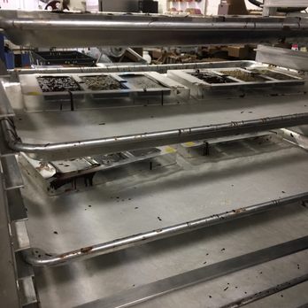 Raaka Chocolate - Chocolatiers & Shops Near Me - Brooklyn, New York Raaka Chocolate - Chocolatiers & Shops Near Me - Brooklyn, New York