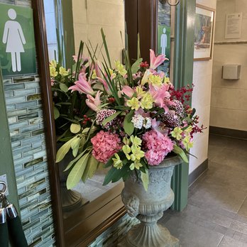 Bryant Park Bathroom - Rest Stops Near Me - New York, New York