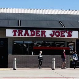 Exterior photo of Trader Joe's - La Jolla, California Exterior photo of Trader Joe's - La Jolla, California