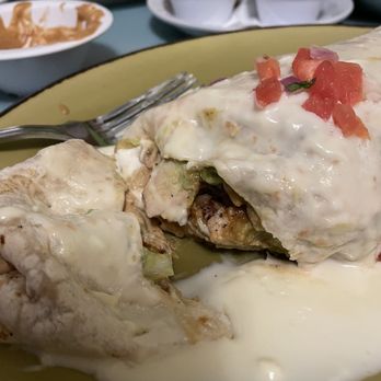 Poco Loco Mexican Restaurant - Chicken burrito - Mexican Near Me - Thornburg, Virginia Poco Loco Mexican Restaurant - Chicken burrito - Mexican Near Me - Thornburg, Virginia