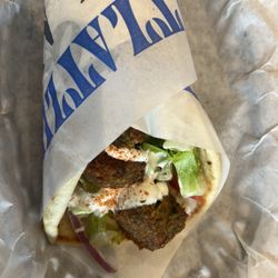 Nick The Greek - Falafel pita
