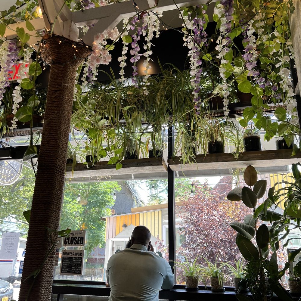 Bee Cafe - Cafes Near Me - Woodside, New York Bee Cafe - Cafes Near Me - Woodside, New York