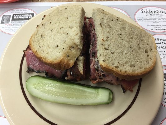 Maxie's Deli by null
