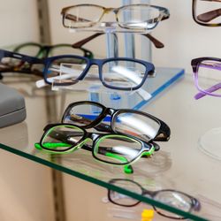 Smith's Optical