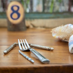 Churchill Events - Rustic elegance for a Maine lobster feast.