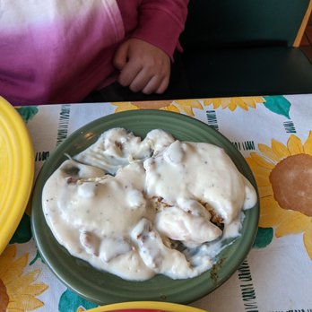 Geraldine's Kitchen - The exceptional sausage gravy biscuits - Breakfast & Brunch Near Me - Jeffersonville, Indiana