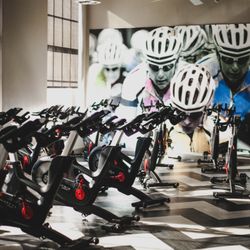 Onelife Fitness - Capitol Hill