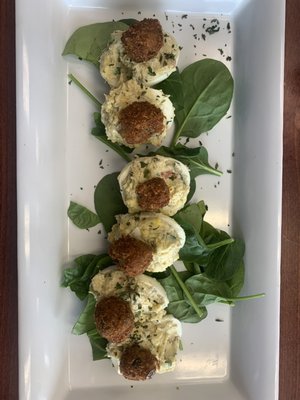 PEEWEE'S CRABCAKES by null