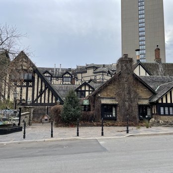 Old Mill Toronto - Hotels Near Me - Etobicoke, Ontario