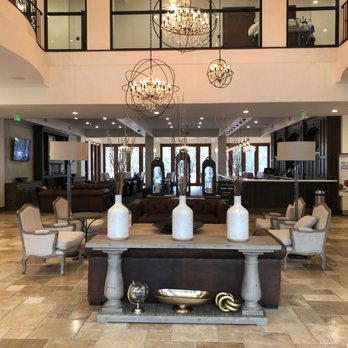 Four Points by Sheraton Santa Cruz Scotts Valley - Hotels Near Me - Scotts Valley, California