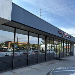 Papa Z's - Storefront (Sep 2025)
