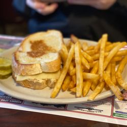 Gus's Keystone Family Restaurant