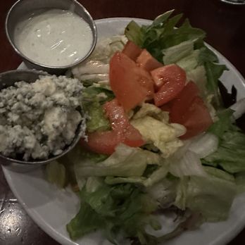 Cosmopolitan Tavern - Dinner salad - Cocktail Bars Near Me - Fresno, California