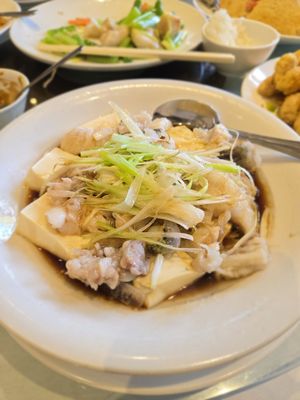 Sing Yee Chinese Restaurant by null
