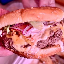 Haleiwa Burgers - Classics island burger