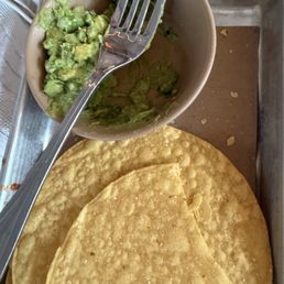 guacamole + chips (not spicy)