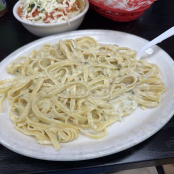 Pizza World - Fettucini Alfredo - Pizza Near Me - Los Angeles, California Pizza World - Fettucini Alfredo - Pizza Near Me - Los Angeles, California