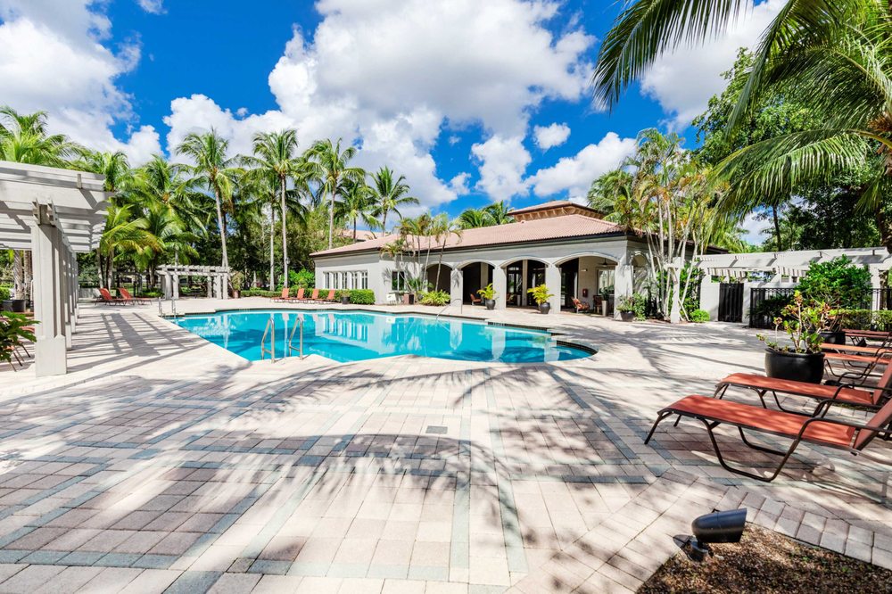 POLO GLEN Updated October 2024 41 Photos 7350 NW 4th St