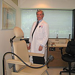 Thomas W Vris, MD