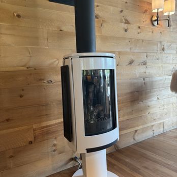 Dune Bird Winery - Fireplace - Wineries Near Me - Northport, Michigan