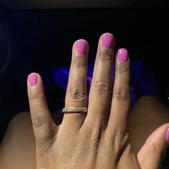 Pink & White Nail Spa - Nail Salons Near Me - Miami, Florida