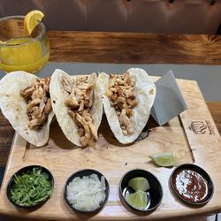 Tlaquepaque - Chicken Tacos were great!