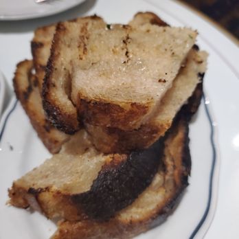 Fete - Sourdough - New American Near Me - Honolulu, Hawaii
