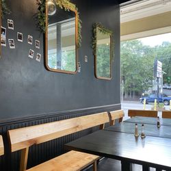 Baddies Burgers - Interior view in between guests
