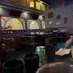 Hot Pot King - Ambience is great!
