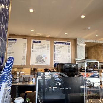 Levain Bakery - Inside - Bakeries Near Me - Los Angeles, California Levain Bakery - Inside - Bakeries Near Me - Los Angeles, California