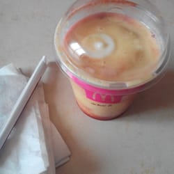 Mcdonald's - Frappé mangue-fraise !