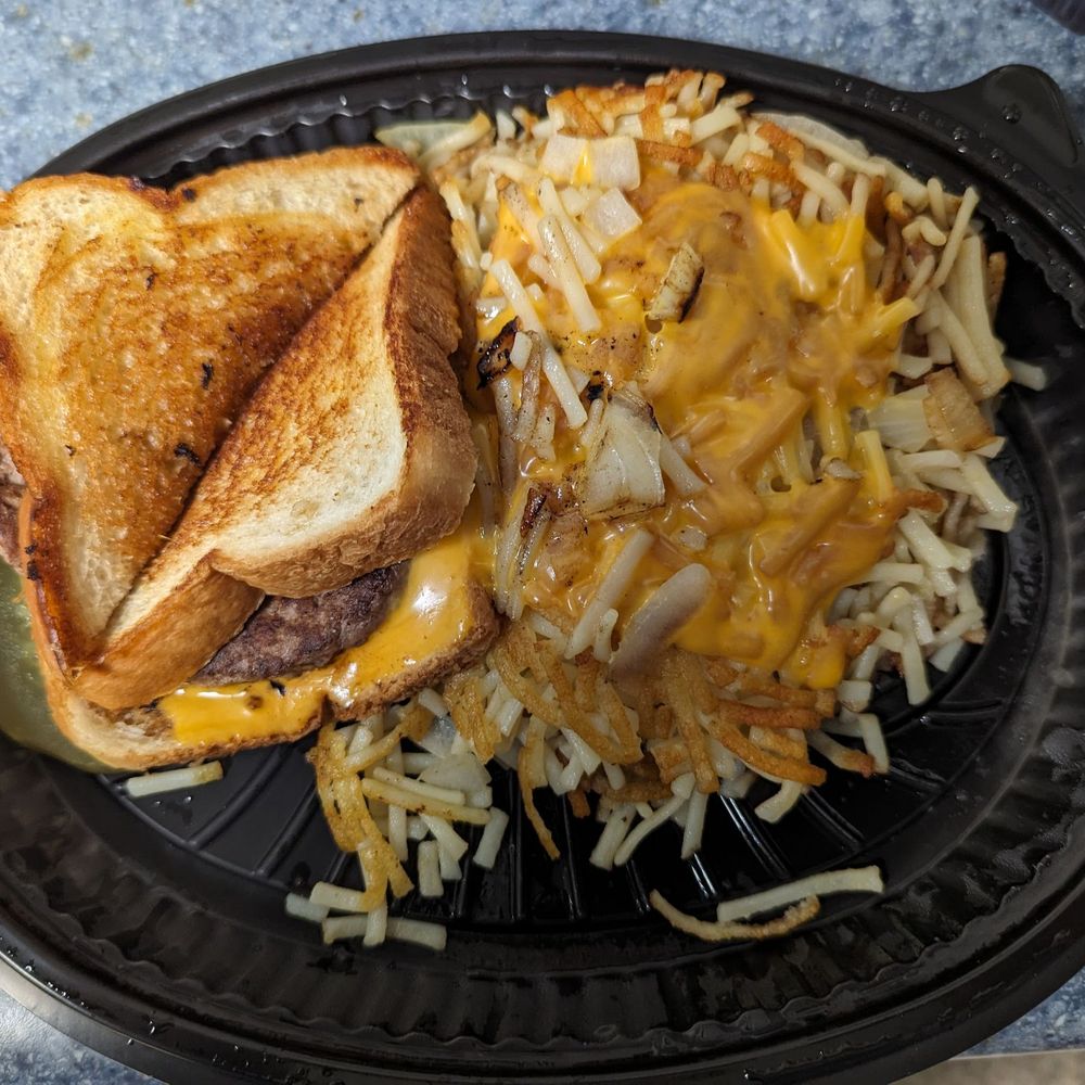 Waffle House - Patty melt with large hash brown, scattered, smothered, and covered. - Breakfast & Brunch Near Me - Chattanooga, Tennessee Waffle House - Patty melt with large hash brown, scattered, smothered, and covered. - Breakfast & Brunch Near Me - Chattanooga, Tennessee