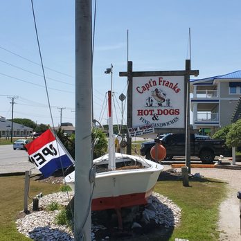 Capt'n Franks - Capt'n Franks Hotdogs Sign - Hot Dogs Near Me - Kitty Hawk, North Carolina Capt'n Franks - Capt'n Franks Hotdogs Sign - Hot Dogs Near Me - Kitty Hawk, North Carolina