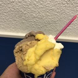 Bolas - Grande: stracciatella, naranja, café, y oreo // 06.16.17